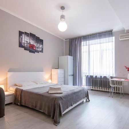 Home-Hotel Apartments On Maidan Nezalezhnosti Square Киев Экстерьер фото