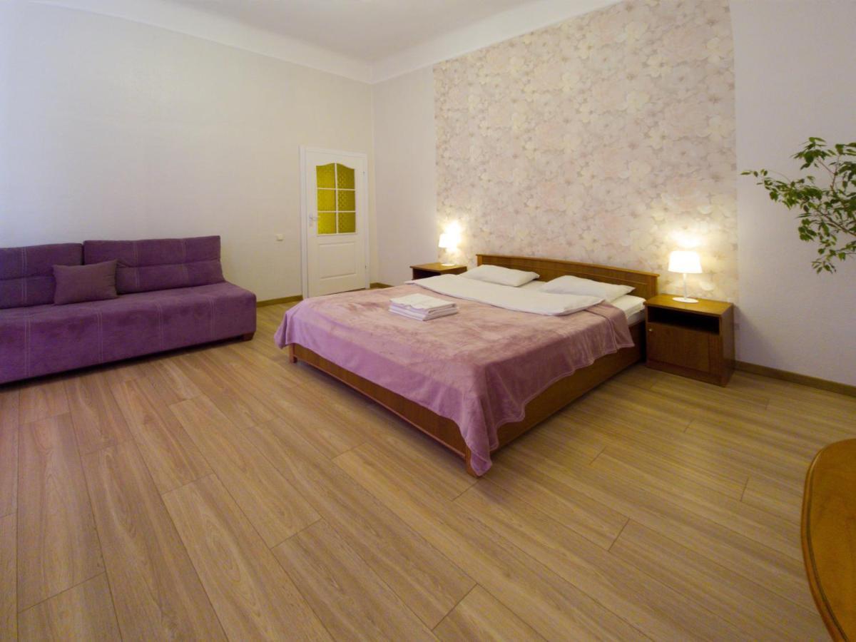 Home-Hotel Apartments On Maidan Nezalezhnosti Square Киев Экстерьер фото