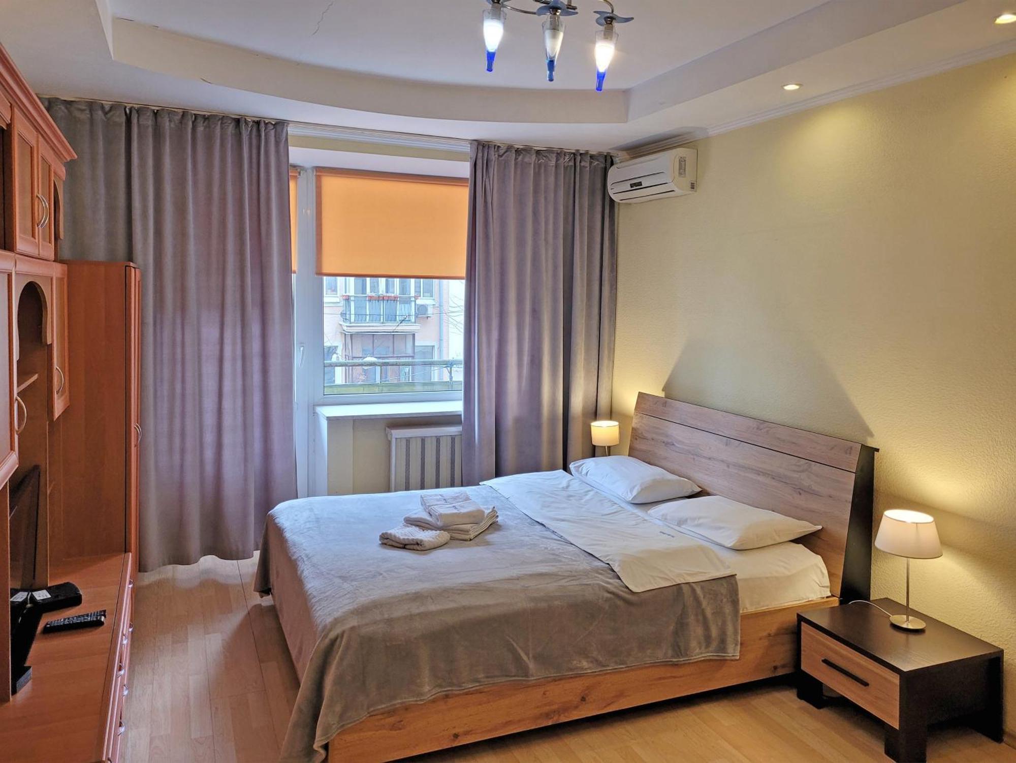 Home-Hotel Apartments On Maidan Nezalezhnosti Square Киев Экстерьер фото