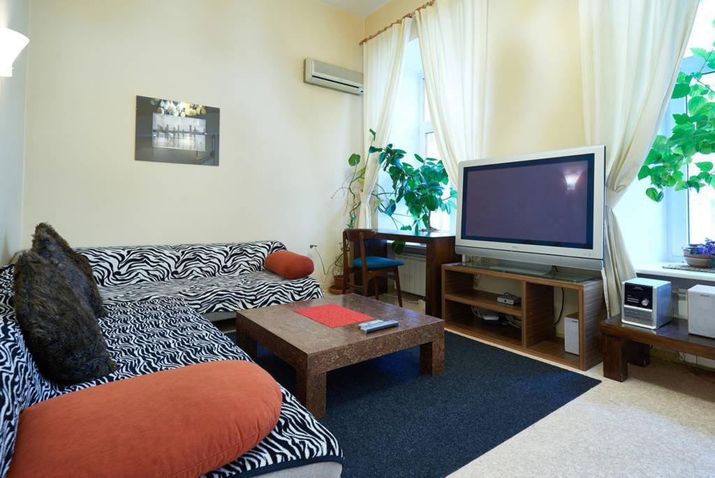 Home-Hotel Apartments On Maidan Nezalezhnosti Square Киев Экстерьер фото